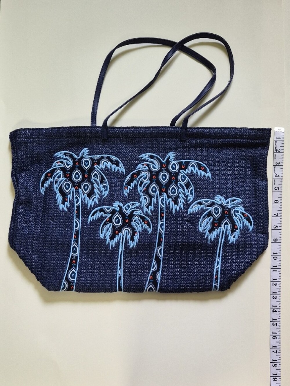 Vera Bradley Large Navy Tote with  Appliqued Palm Tree Design Travel Bag - Picture 2 of 4